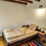 анастасия Vila Shiroka Lŭka